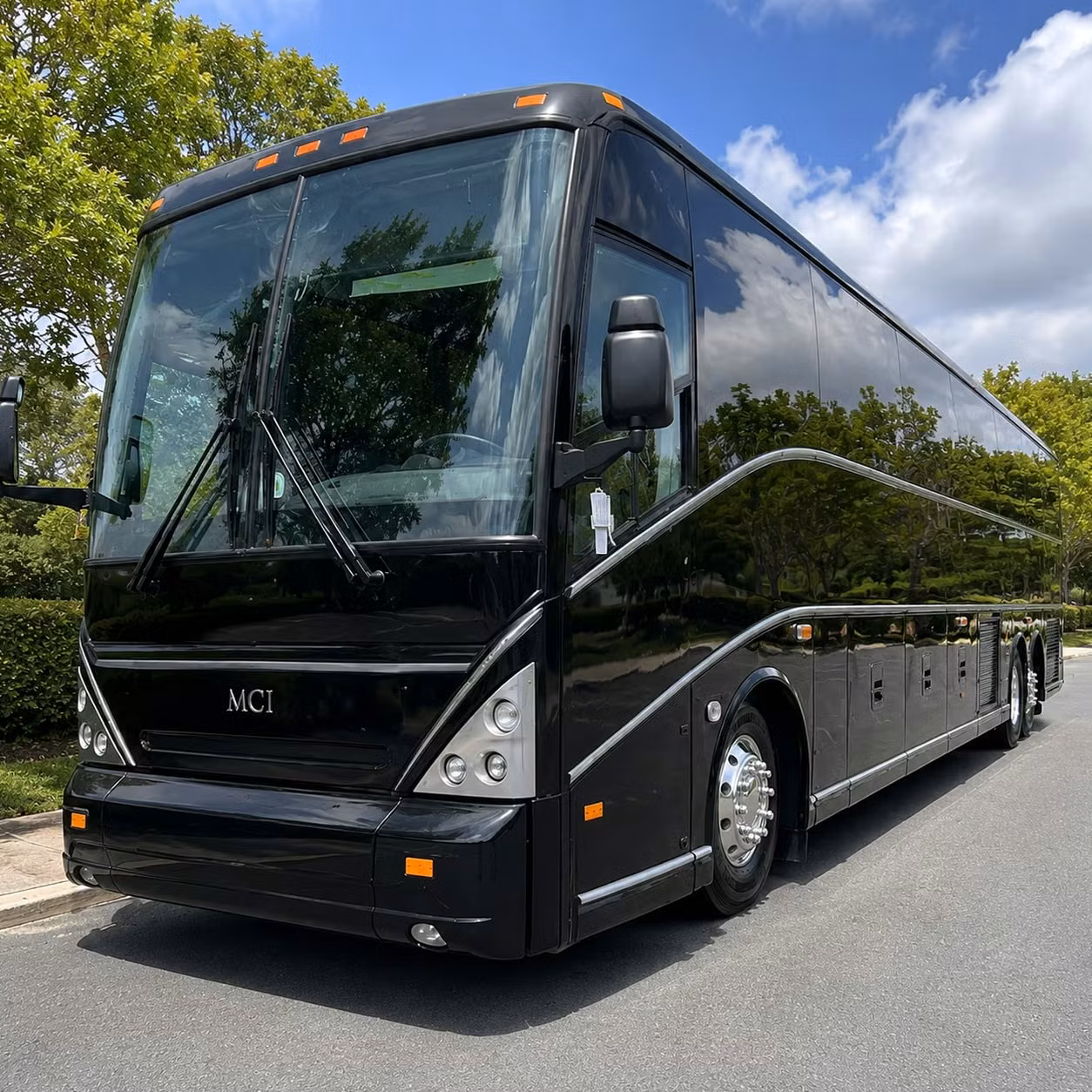 corporate event shuttles and employee transportation in santa clarita