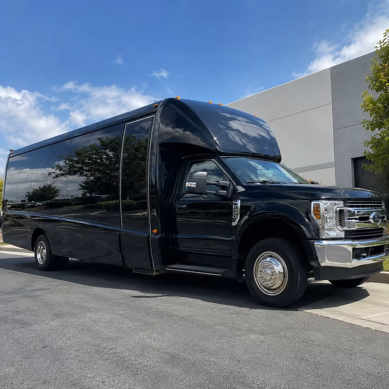 minibus rentals for santa clarita science and nature field trips