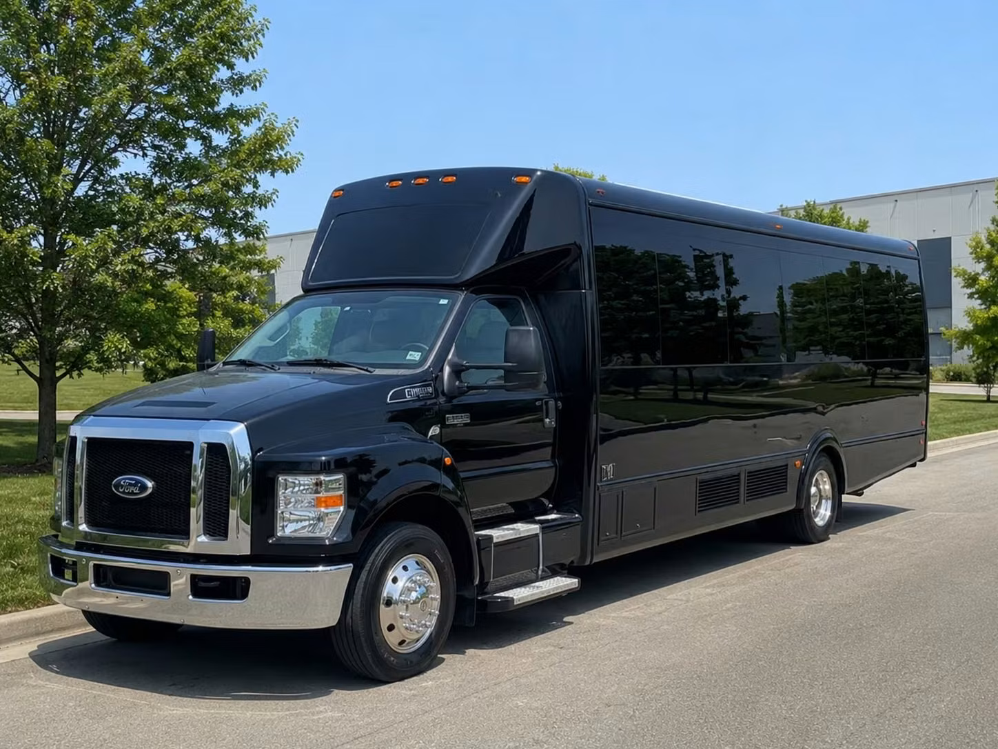 party buses and minibuses for concerts at six flags magic mountain and nearby amphitheaters