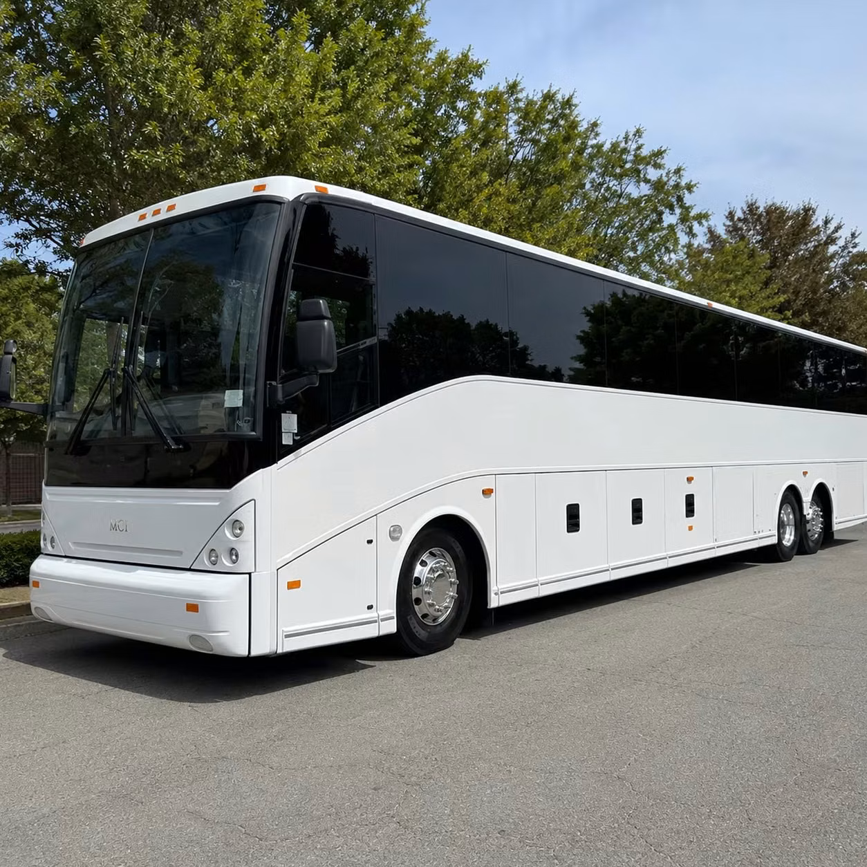 santa clarita charter bus rental fleet