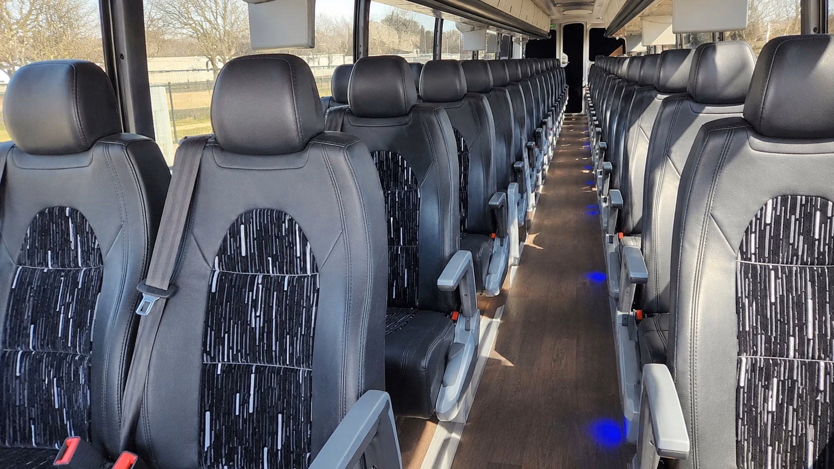 santa clarita charter buses